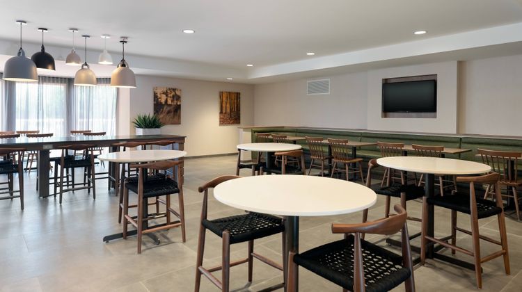 Fairfield Inn & Suites Savannah Airport Restaurant