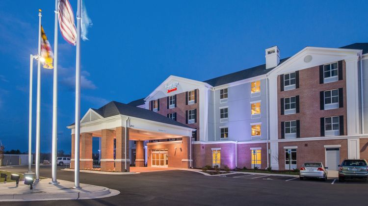 Fairfield Inn & Suites Easton Exterior