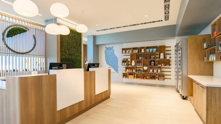 Element Ontario Lobby