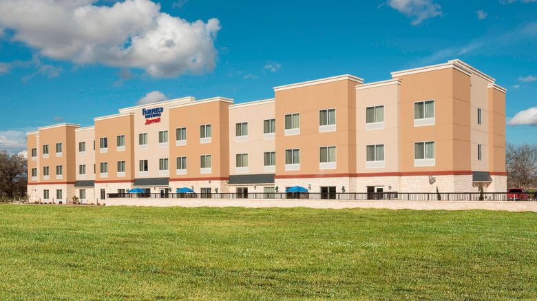 <b>Fairfield Inn & Suites Fredericksburg Exterior</b>. Images powered by <a href="https://www.leonardoworldwide.com/" title="Leonardo Worldwide" target="_blank">Leonardo</a>.