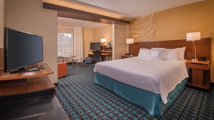 Fairfield Inn & Suites Easton Suite