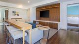<b>Element Ontario Suite</b>. Images powered by <a href="https://www.leonardoworldwide.com/" title="Leonardo Worldwide" target="_blank">Leonardo</a>.
