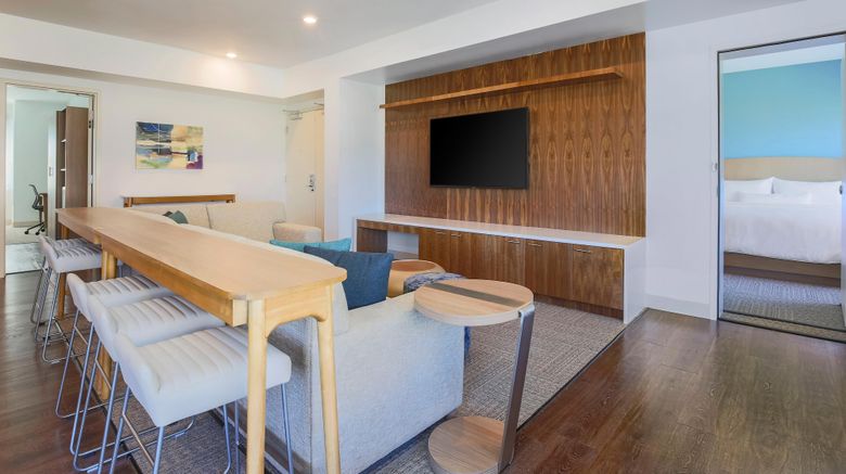 <b>Element Ontario Suite</b>. Images powered by <a href="https://www.leonardoworldwide.com/" title="Leonardo Worldwide" target="_blank">Leonardo</a>.