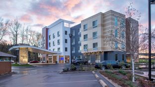Fairfield Inn & Suites Eugene East