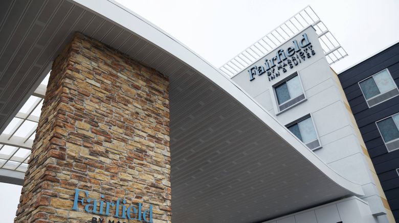 <b>Fairfield Inn & Suites Sheboygan Exterior</b>. Images powered by <a href="https://www.leonardoworldwide.com/" title="Leonardo Worldwide" target="_blank">Leonardo</a>.