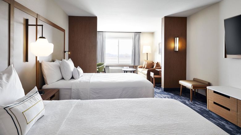 <b>Fairfield Inn & Suites Sheboygan Suite</b>. Images powered by <a href="https://www.leonardoworldwide.com/" title="Leonardo Worldwide" target="_blank">Leonardo</a>.