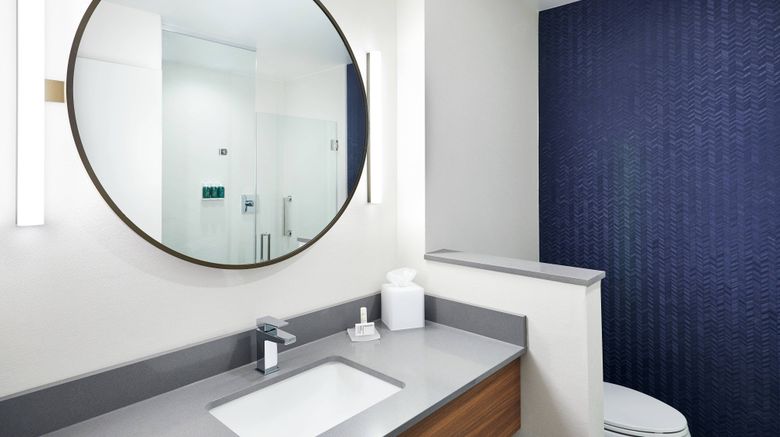 <b>Fairfield Inn & Suites Sheboygan Room</b>. Images powered by <a href="https://www.leonardoworldwide.com/" title="Leonardo Worldwide" target="_blank">Leonardo</a>.