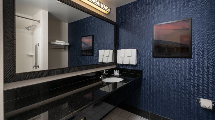 Fairfield Inn & Suites New Bedford Room