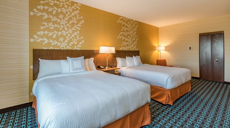 Fairfield Inn & Suites Elkhart Room