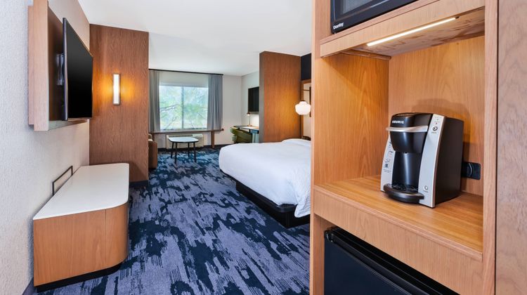 Fairfield Inn & Suites Goshen Suite