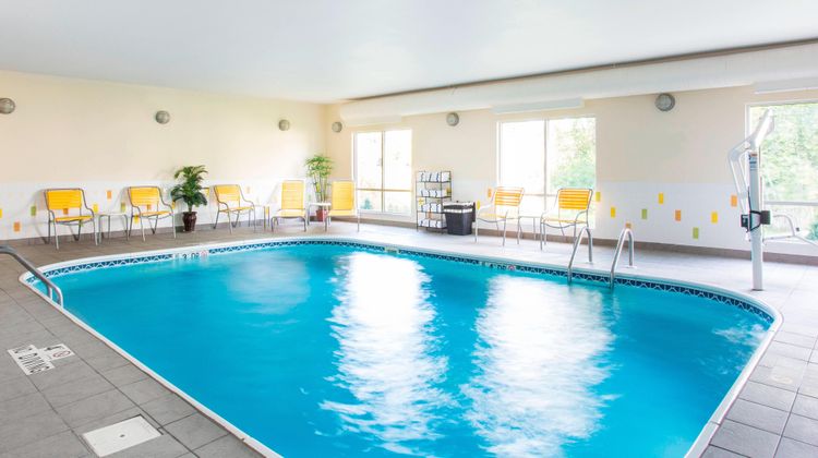 Fairfield Inn by Marriott Pool