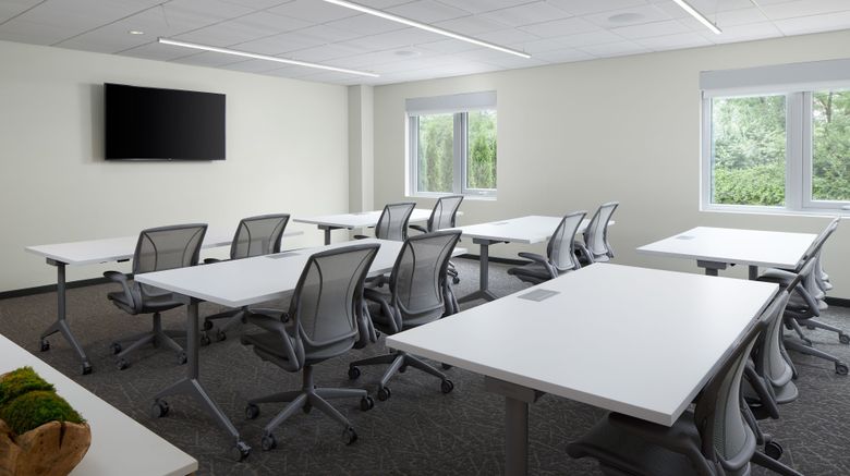 <b>Element Valley Forge Meeting</b>. Images powered by <a href="https://www.leonardoworldwide.com/" title="Leonardo Worldwide" target="_blank">Leonardo</a>.