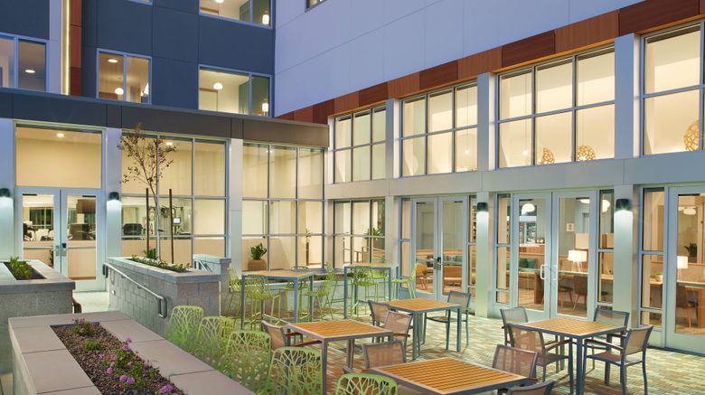 <b>Element Chandler Fashion Center Exterior</b>. Images powered by <a href="https://www.leonardoworldwide.com/" title="Leonardo Worldwide" target="_blank">Leonardo</a>.