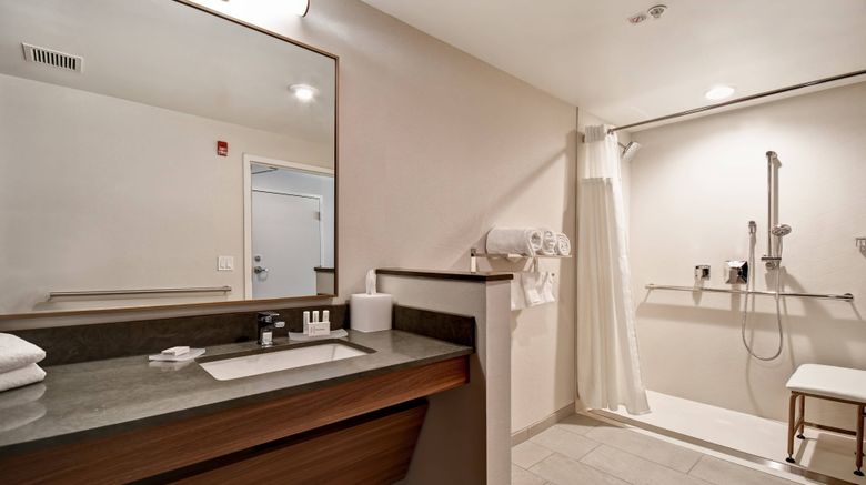 <b>Fairfield Inn & Suites Plymouth Room</b>. Images powered by <a href="https://www.leonardoworldwide.com/" title="Leonardo Worldwide" target="_blank">Leonardo</a>.