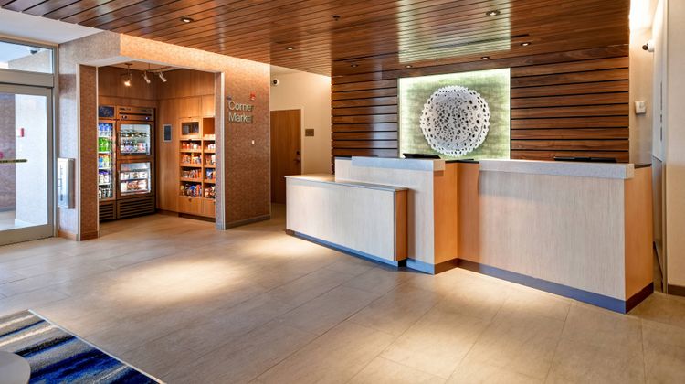 Fairfield Inn & Suites Plymouth Lobby