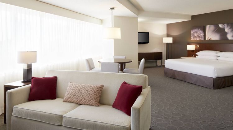 Delta Hotels by Marriott Quebec Suite