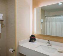 Fairfield Inn & Suites Bridgewater Room