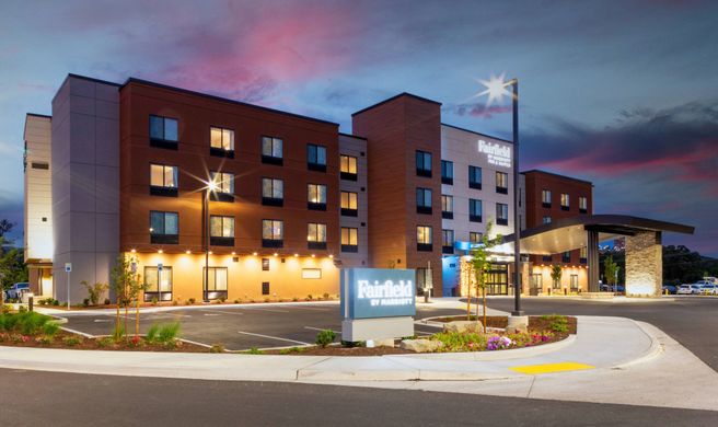 Fairfield Inn & Suites Medford Exterior