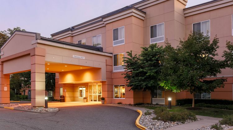 Fairfield Inn & Suites Mahwah Exterior