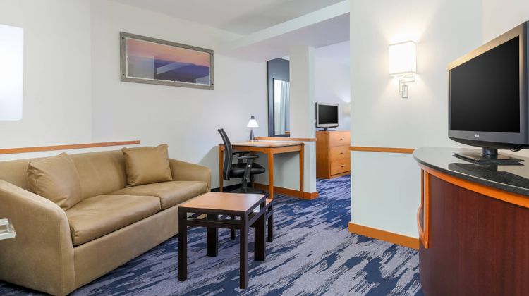 Fairfield Inn & Suites Mahwah Room