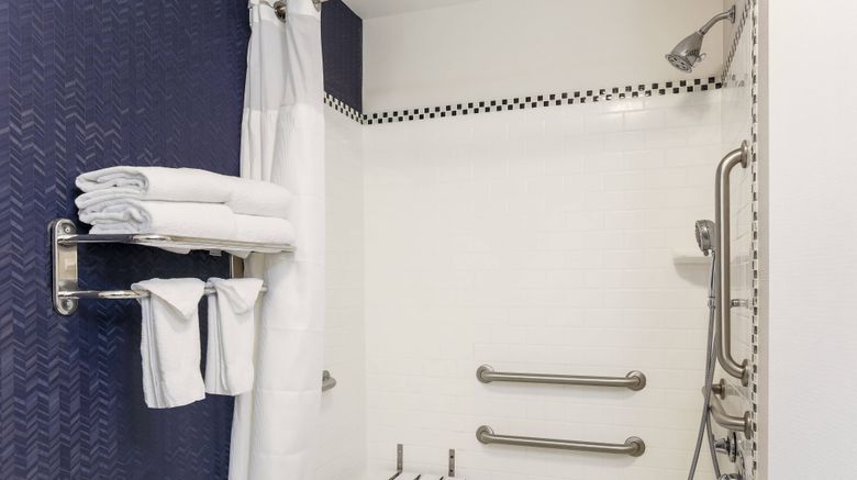<b>Fairfield Inn & Suites Mahwah Room</b>. Images powered by <a href="https://www.leonardoworldwide.com/" title="Leonardo Worldwide" target="_blank">Leonardo</a>.