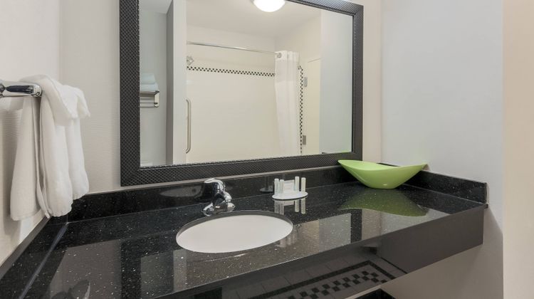 Fairfield Inn & Suites Mahwah Room