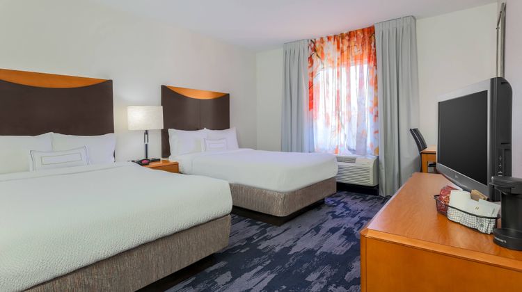 Fairfield Inn & Suites Mahwah Room