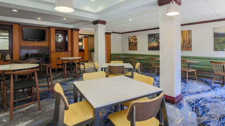 Fairfield Inn & Suites Mahwah Restaurant