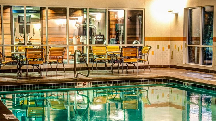 Fairfield Inn & Stes Montgomery Airport Pool
