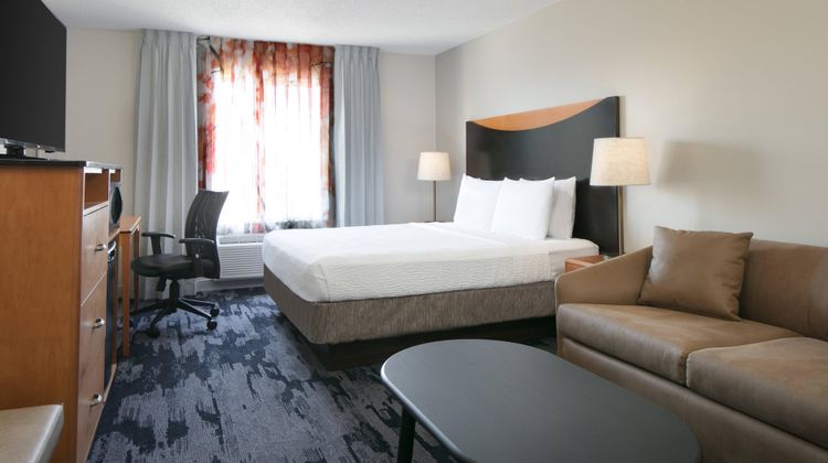 Fairfield Inn by Marriott Room
