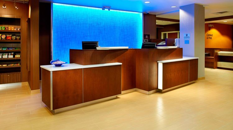 Fairfield Inn & Suites Parsippany Lobby