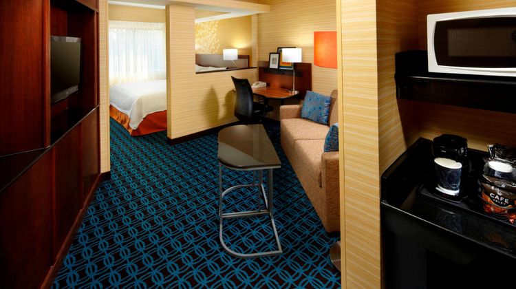 Fairfield Inn & Suites Parsippany Room