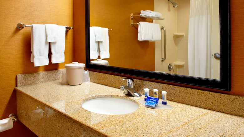 <b>Fairfield Inn & Suites Parsippany Room</b>. Images powered by <a href="https://www.leonardoworldwide.com/" title="Leonardo Worldwide" target="_blank">Leonardo</a>.