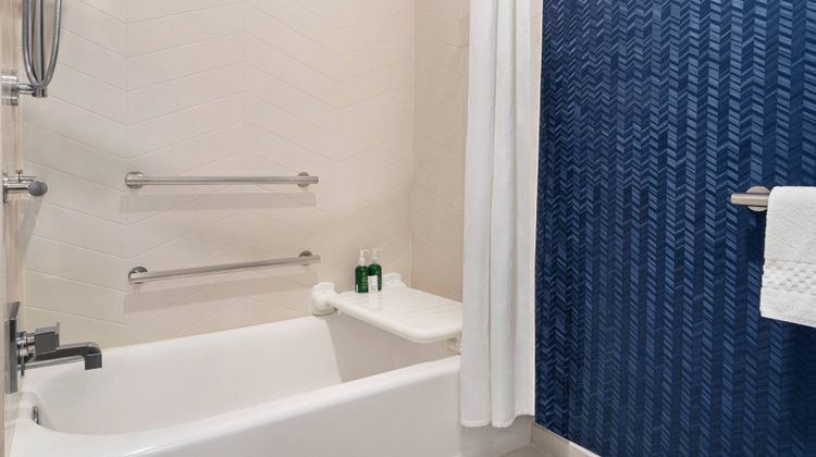 Fairfield Inn by Marriott Scranton Room