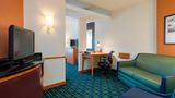 <b>Fairfield Inn & Suites Room</b>. Images powered by <a href="https://www.leonardoworldwide.com/" title="Leonardo Worldwide" target="_blank">Leonardo</a>.