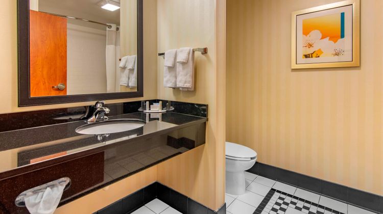 Fairfield Inn & Suites Hooksett Room