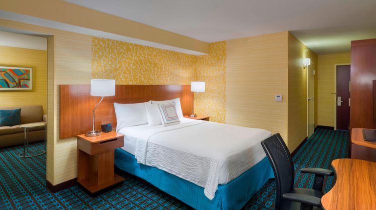 Fairfield Inn & Suites, Paramus Suite