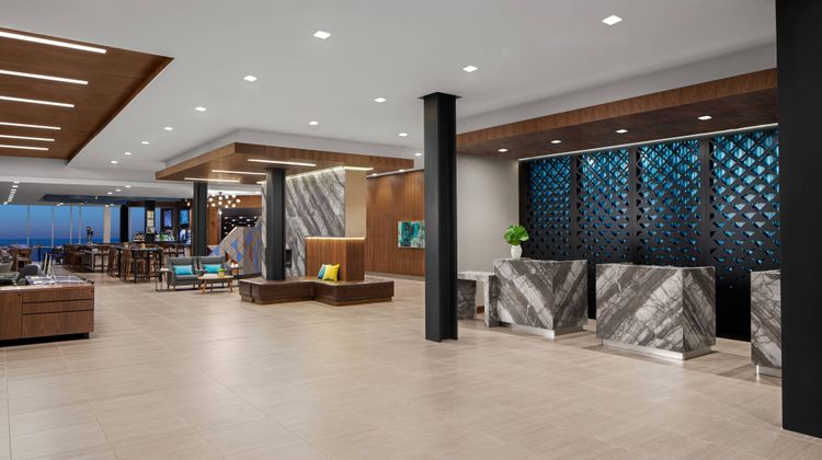 Delta Hotels by Marriott Thunder Bay Lobby