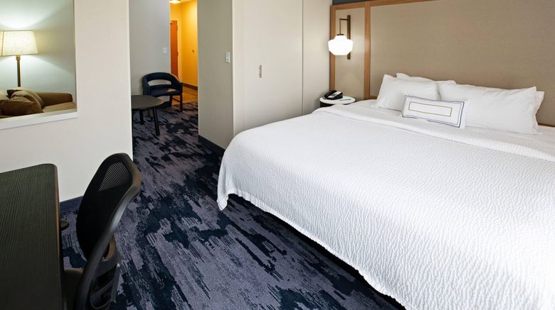 <b>Fairfield Inn & Suites Elizabethtown Suite</b>. Images powered by <a href="https://www.leonardoworldwide.com/" title="Leonardo Worldwide" target="_blank">Leonardo</a>.