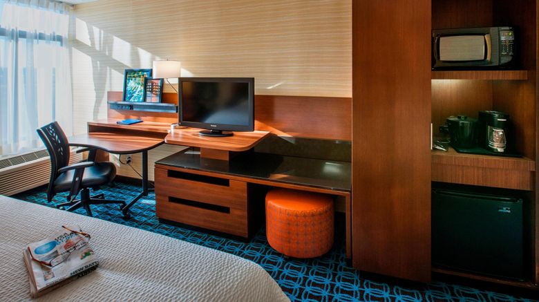 <b>Fairfield Inn E Rutherford Meadowlands Room</b>. Images powered by <a href="https://www.leonardoworldwide.com/" title="Leonardo Worldwide" target="_blank">Leonardo</a>.
