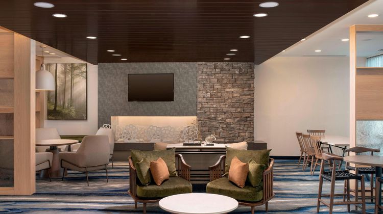 Fairfield Inn & Suites by Marriott Lobby