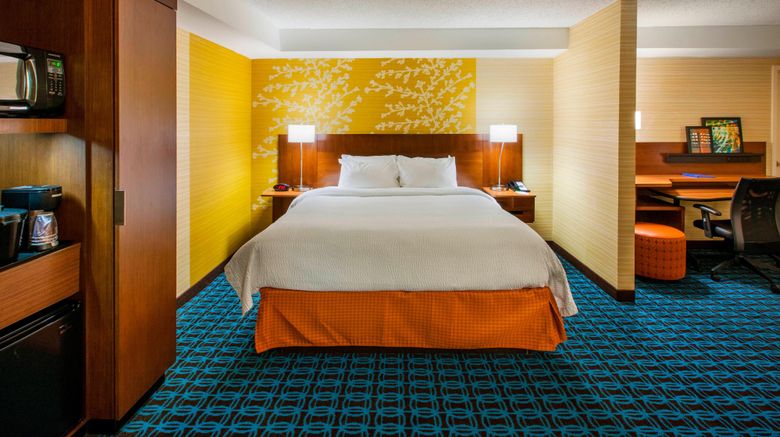 <b>Fairfield Inn E Rutherford Meadowlands Suite</b>. Images powered by <a href="https://www.leonardoworldwide.com/" title="Leonardo Worldwide" target="_blank">Leonardo</a>.