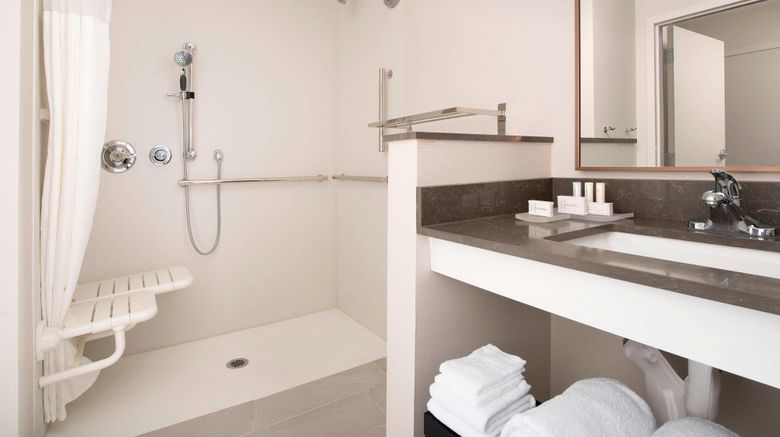 <b>Fairfield Inn & Suites by Marriott Room</b>. Images powered by <a href="https://www.leonardoworldwide.com/" title="Leonardo Worldwide" target="_blank">Leonardo</a>.