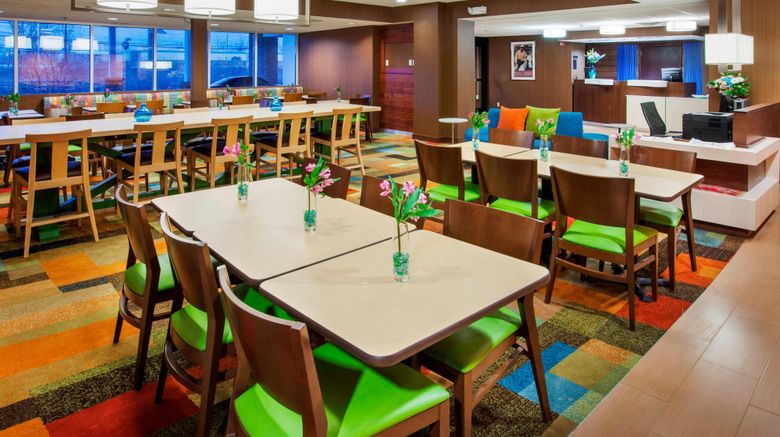 <b>Fairfield Inn E Rutherford Meadowlands Restaurant</b>. Images powered by <a href="https://www.leonardoworldwide.com/" title="Leonardo Worldwide" target="_blank">Leonardo</a>.