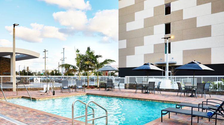 Fairfield Inn & Suites by Marriott Pool