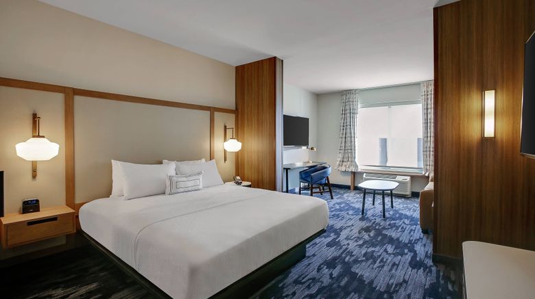 <b>Fairfield Inn & Suites Bardstown Suite</b>. Images powered by <a href="https://www.leonardoworldwide.com/" title="Leonardo Worldwide" target="_blank">Leonardo</a>.