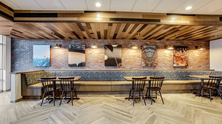 Fairfield Inn & Suites Bardstown Restaurant
