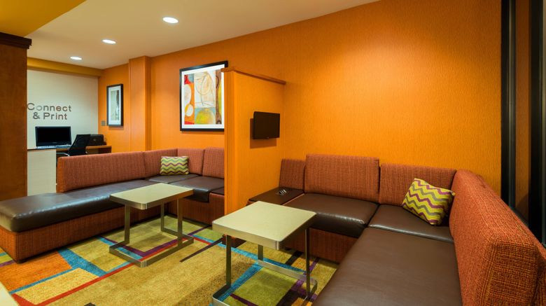<b>Fairfield Inn & Suites Downtown Lobby</b>. Images powered by <a href="https://www.leonardoworldwide.com/" title="Leonardo Worldwide" target="_blank">Leonardo</a>.