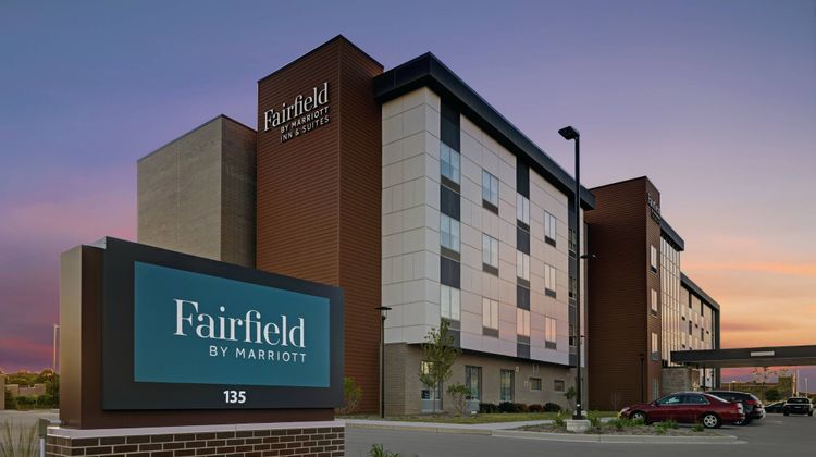 Fairfield Inn/Stes Milwaukee Brookfield Exterior