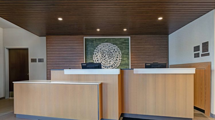 Fairfield Inn/Stes Milwaukee Brookfield Lobby